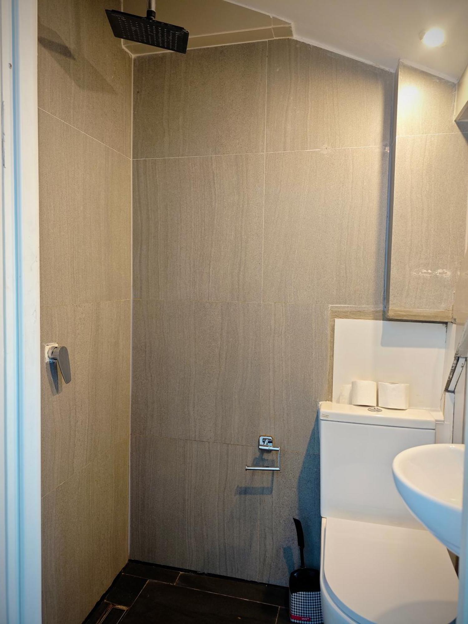 Apartamenty Hoza Attic Studio Варшава Стая снимка