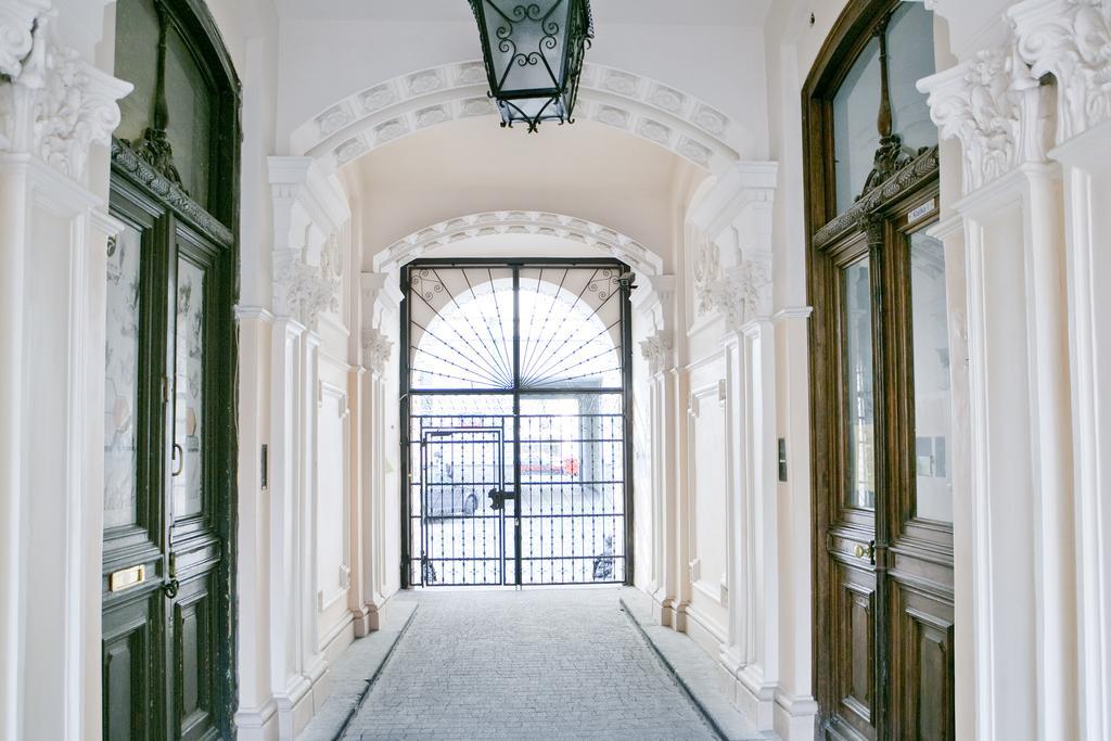 Apartamenty Hoza Attic Studio Варшава Екстериор снимка